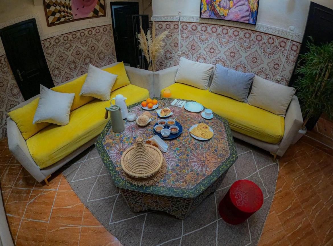 riad msholidays - privatisé jusqu'à 8 personnes - jacuzzi Marrakesh Exterior foto