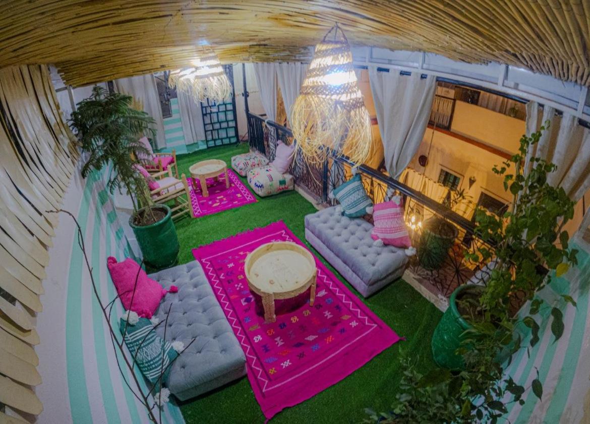 riad msholidays - privatisé jusqu'à 8 personnes - jacuzzi Marrakesh Exterior foto